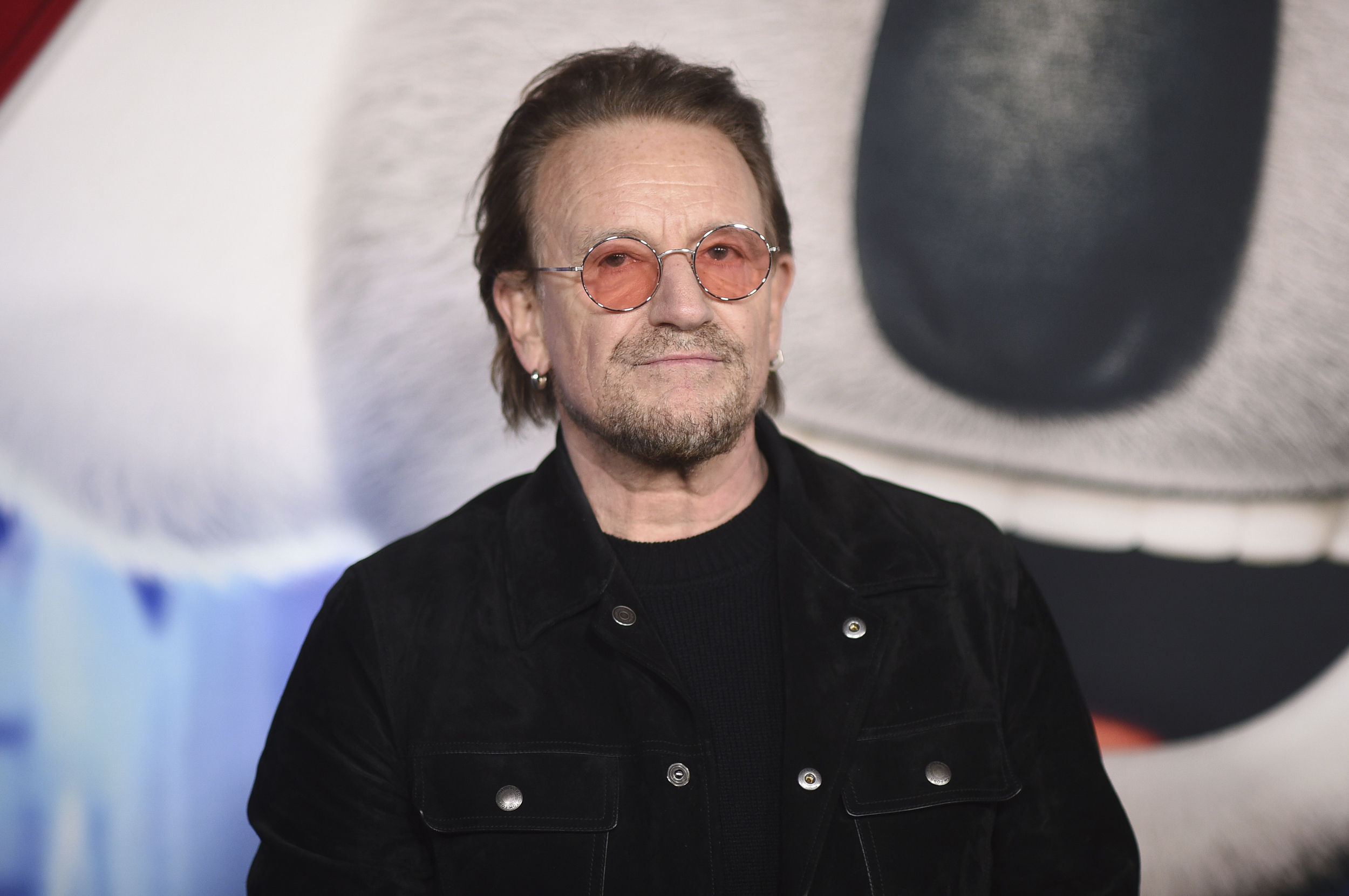 Bono vazhdon ta promovojë librin me kujtime “Surrender: 40 Songs, One Story”