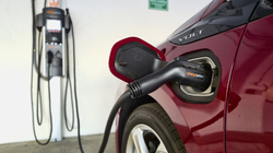 Në Gjermani, tregu i veturave elektrike mbërrin atë të veturave me naftë