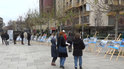 “23 fotografi për 23 vjet çlirim” ballafaqon qytetarët me Prishtinën e moçme