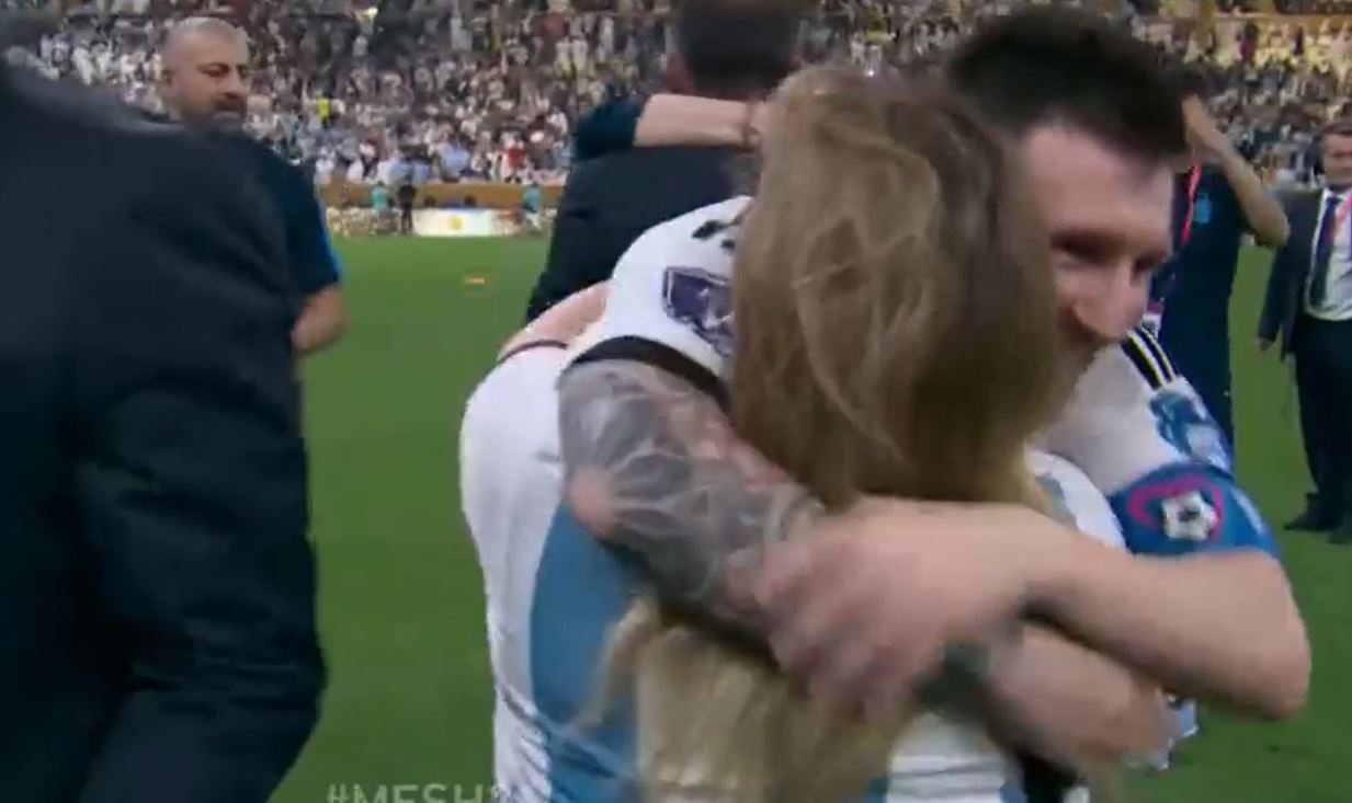 Moment emocionues, Messi feston me nënën e tij