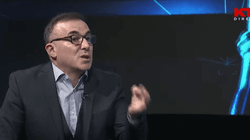 Haxha: Telekomi është zhvatë nga brenda e nga kompani ndërkombëtare