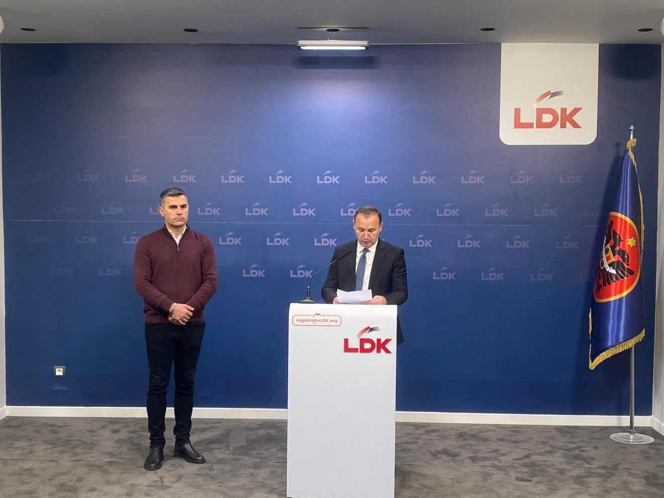 LDK-ja e bën përgjegjës Kurtin për rastin e foshnjës në Spitalin e Pejës, kërkon shkarkime