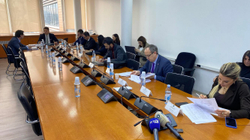 Komisioni për Buxhet miraton marrëveshjet për kredi për Efiçiencë të energjisë në ndërtesat publike në Prishtinë e Prizren