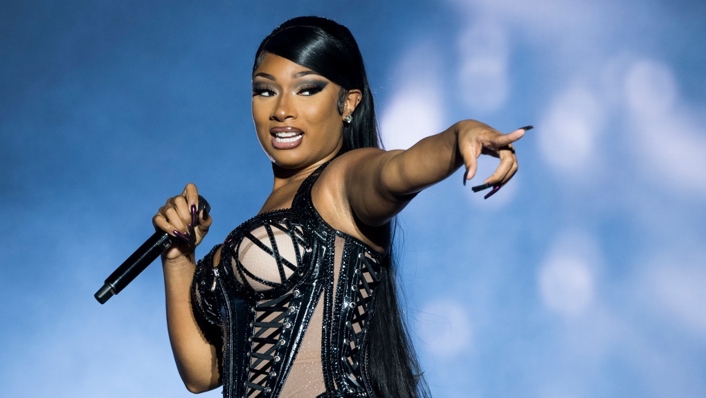 Reperi shpallet fajtor për plagosjen e Meghan Thee Stallion