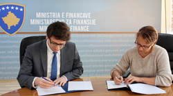 MF-ja dhe Telekomi nënshkruajnë marrëveshje për kredi investive prej 5 milionë eurosh