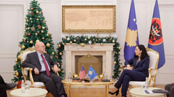 Intensifikimi i bashkëpunimit Kosovë-SHBA 2023, temë e takimit Osmani-Hovenier