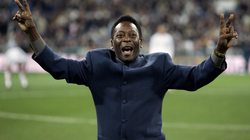 Besnik ndaj Santosit, Pele bëri turne dhe shënoi në Evropë