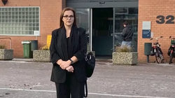 Diplomates që iu kontestua punësimi dhe gradimi iu zgjat mandati edhe për një vit