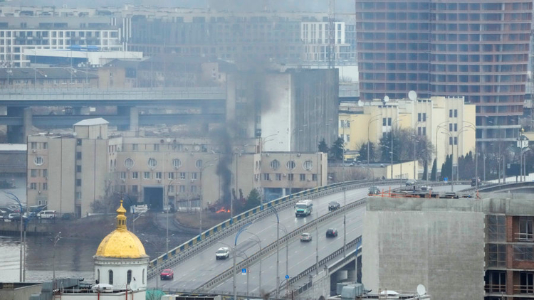 Shpërthime në Kiev, u bëhet thirrje qytetarëve të qëndrojnë në strehimore -  KOHA.net