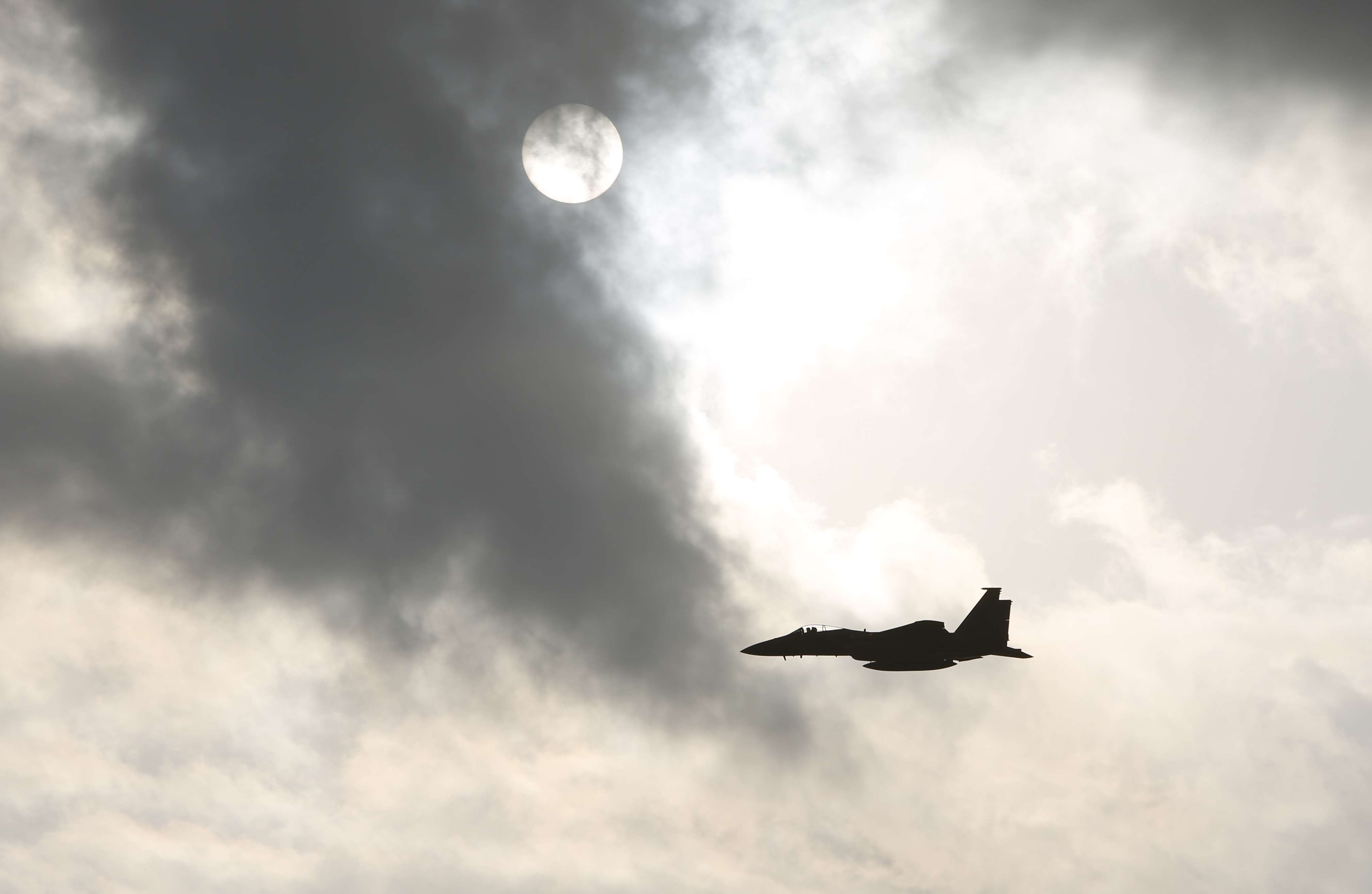 Japonia në kërkim të dy pilotëve të aeroplanit F-15 që u rrëzua të hënën