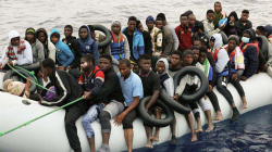 Libia abuzon me emigrantët – ngjashëm sillet edhe BE-ja