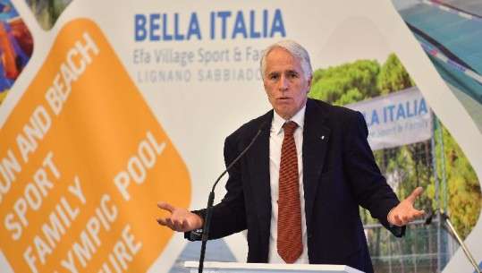 Presidenti i Komitetit Olimpik të Italisë infektohet me virus