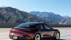 Porsche-ja elektrike thyen rekordin, kalon përmes SHBA-së me vetëm 2,5 orë karikim