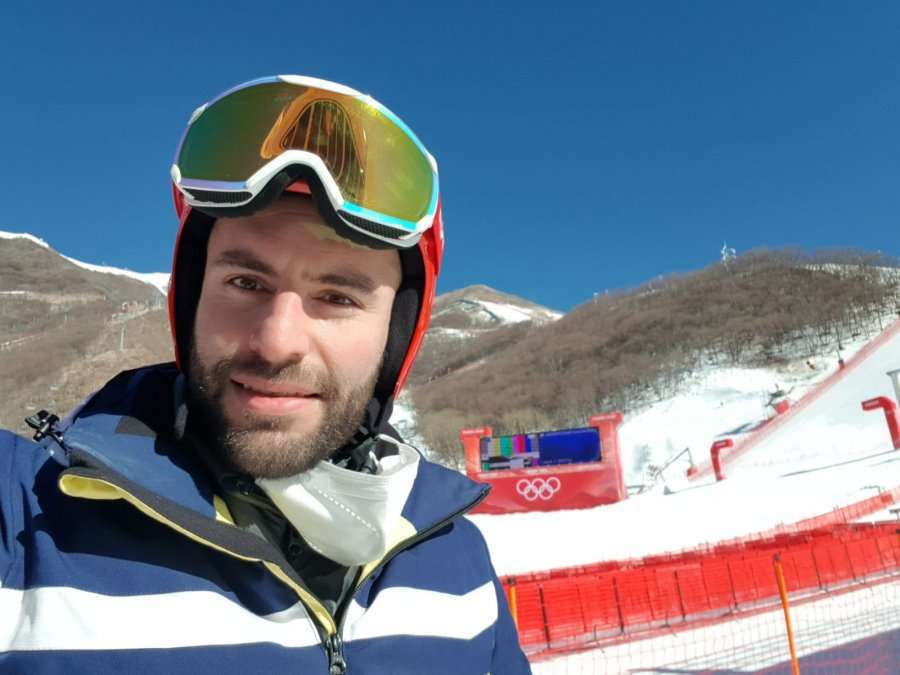Albin Tahiri e mban i vetëm flamurin e Kosovës në ceremoninë hapëse të “Pekini 2022”