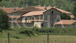 QUINT-i kërkon prej Qeverisë t’ia kalojë pronësinë e tokave Manastirit të Deçanit