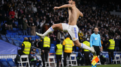 Real Madridi fiton, Uzuni debuton me Granadan