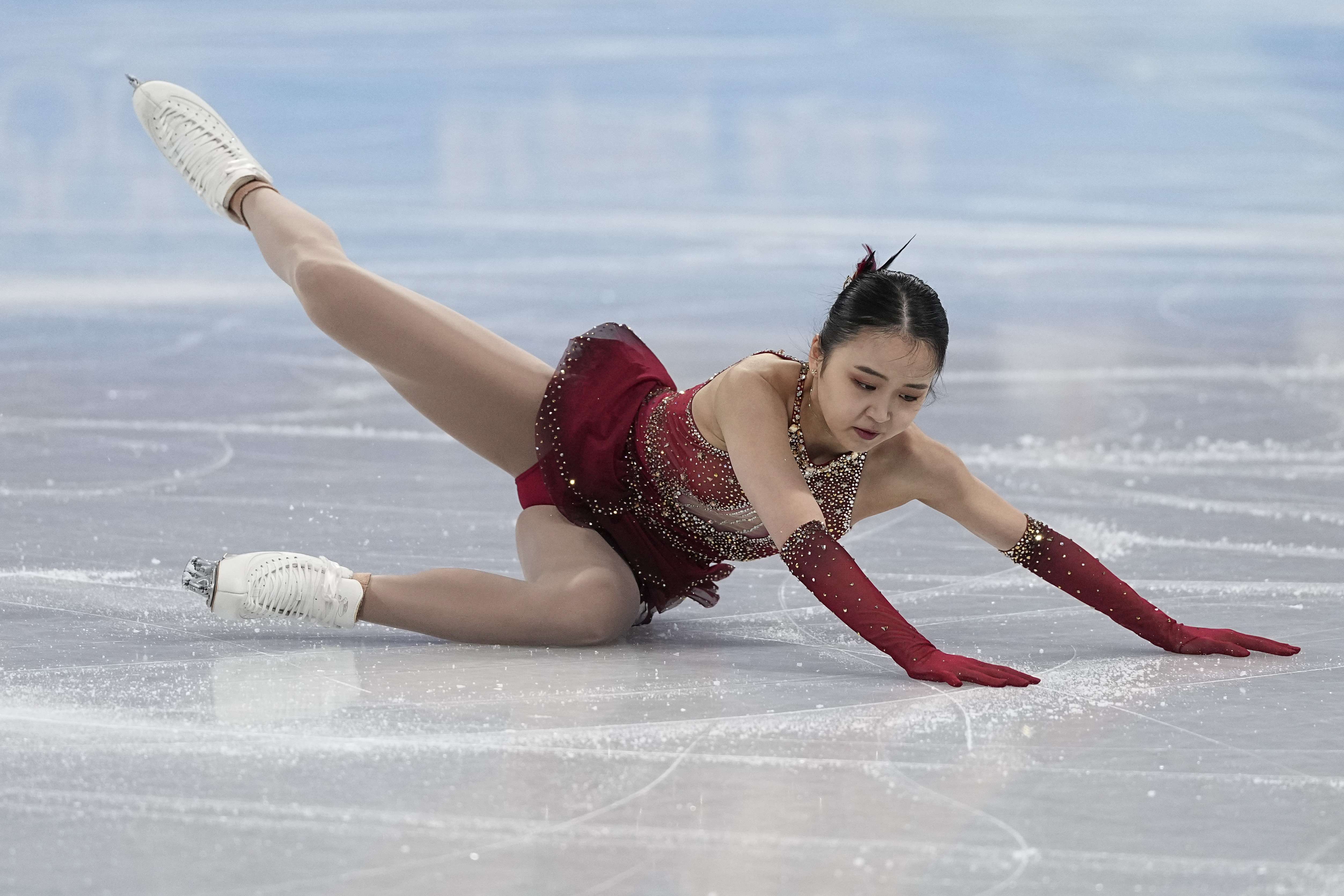 Patinazhistja Zhu Yi kritikohet ashpër pas rrëzimit në debutimin olimpik për Kinën