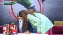 Arjola dhe Iliri shkëmbejnë puthje live gjatë spektaklit në BBV