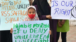 Një shtet në Indi mbyll shkollat e mesme dhe kolegjet pas mosmarrëveshjeve për hixhabin