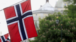 Norvegjia heq masat anti-COVID