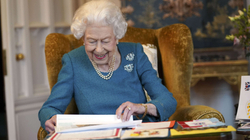 Mbretëresha Elizabeth uron Kosovën për Ditën e Pavarësisë