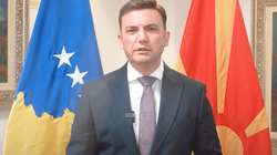 Osmani: Maqedonia e Veriut asnjëherë s’do t’i vendosë viza Kosovës