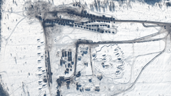 Pamjet satelitore tregojnë lëvizjet e ushtrisë ruse afër Ukrainës