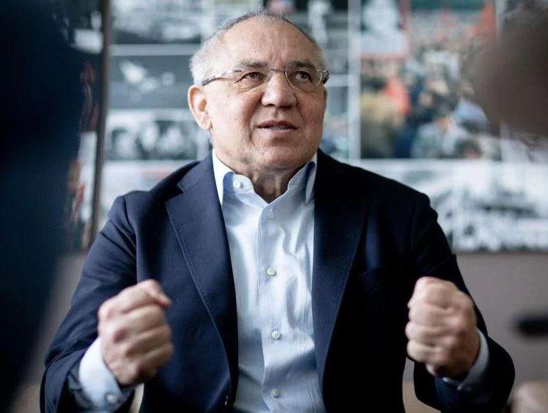 Magath konfirmon bisedat me FFK-në, i gatshëm t’i kthehet punës si trajner