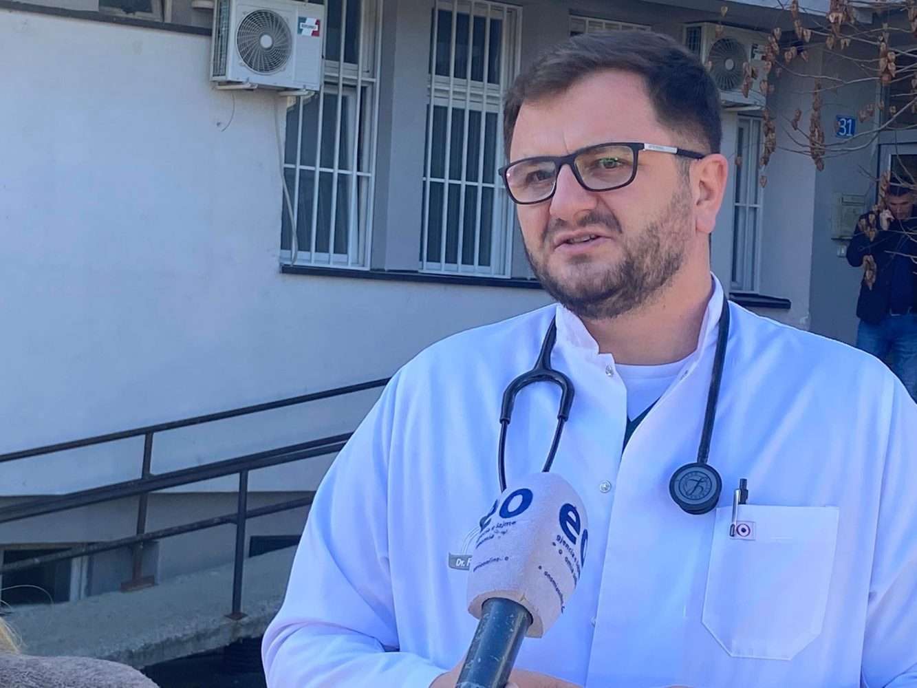 Rriten kërkesat për hospitalizim në Pulmologji, përfshirë moshat e reja