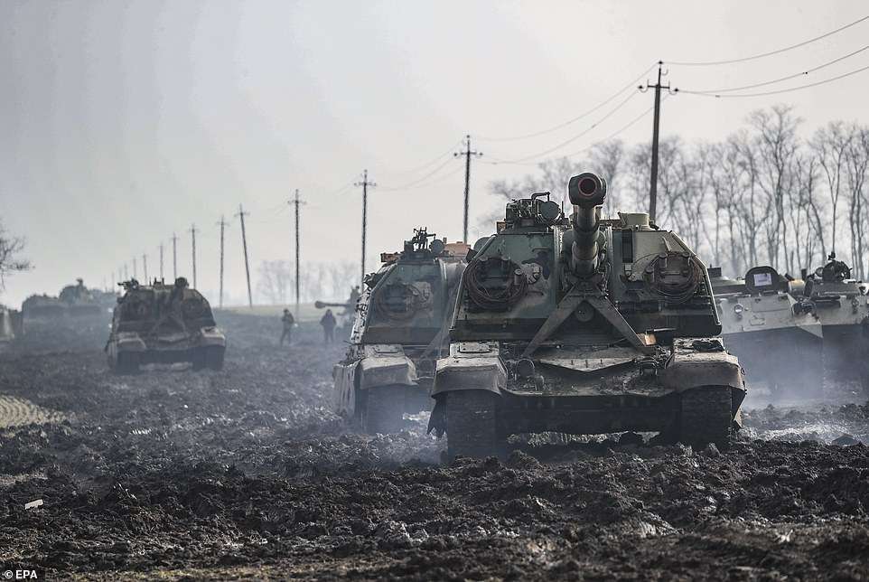 Daily Mail: Mbi 10 mijë trupa kanë hyrë gjatë natës në Ukrainë