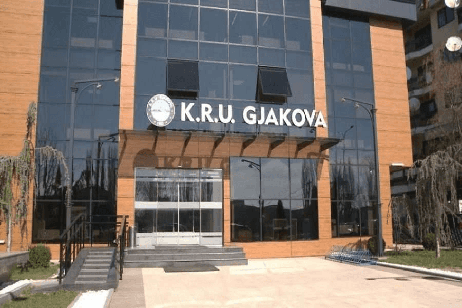 KRU “Gjakova” njofton për defekt, pesë fshatra mbesin pa ujë