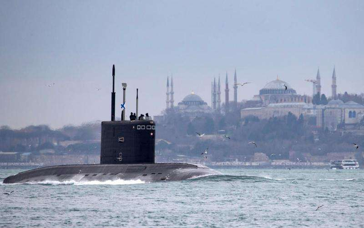 Turqia ende s’ka vendosur për t’ia bllokuar Rusisë qasjen në Detin e Zi