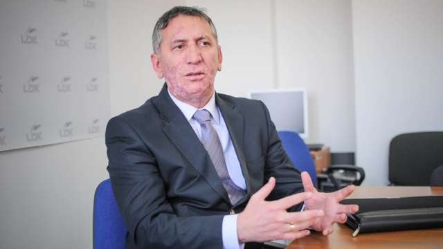 Ish-ministri i Mbrojtjes: Nuk pres aventura të Serbisë në Kosovë