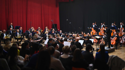 Filharmonia përkrah Ukrainën dhe sfidon pandeminë me “To Breath Again”