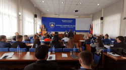 Opozita në Lipjan kërkon hartimin e rregullores së re për ceremonitë e varrimeve