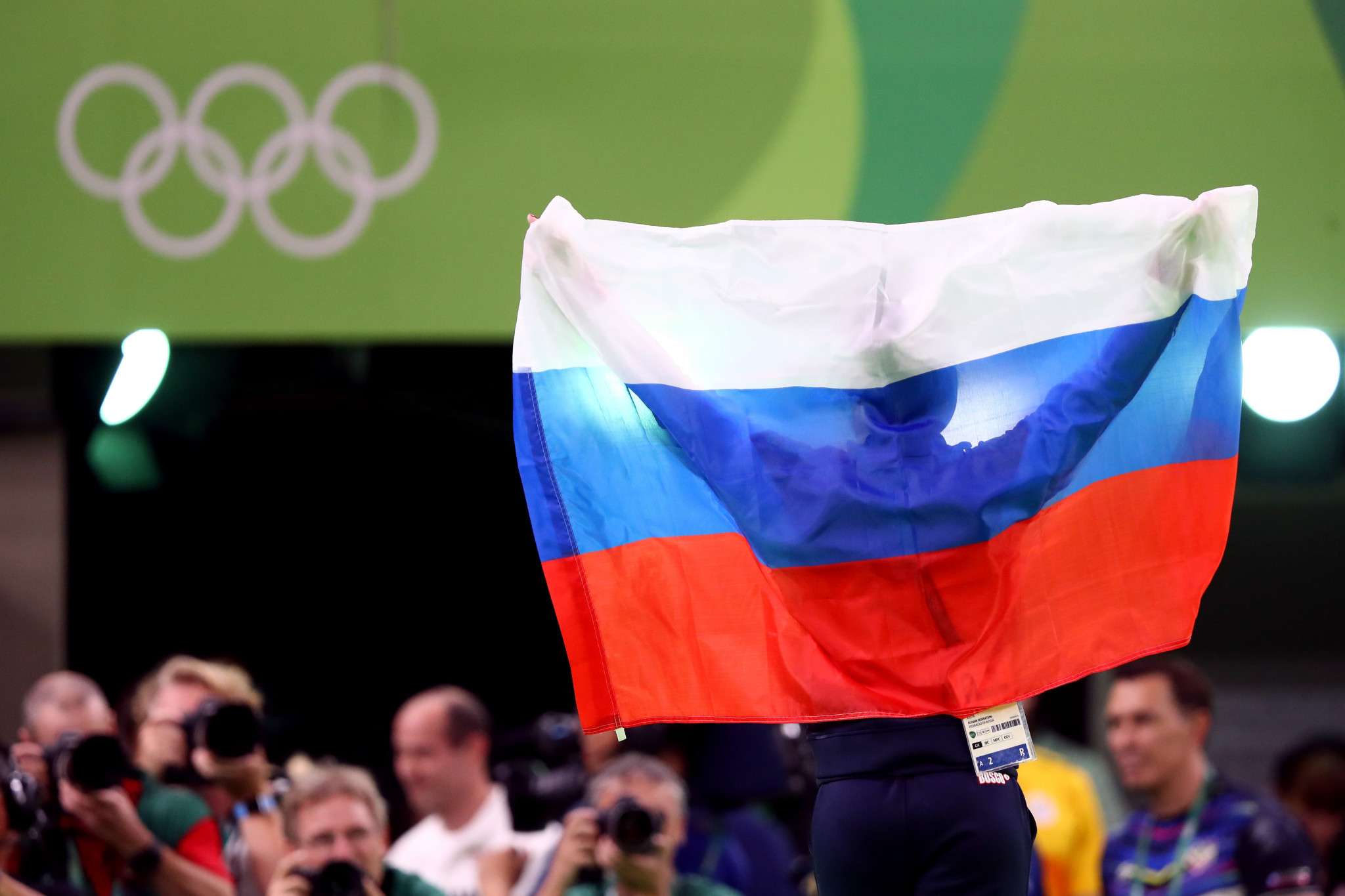 IOC-ja rekomandon që sportistët e Rusisë dhe Bjellorusisë të largohen nga të gjitha garat