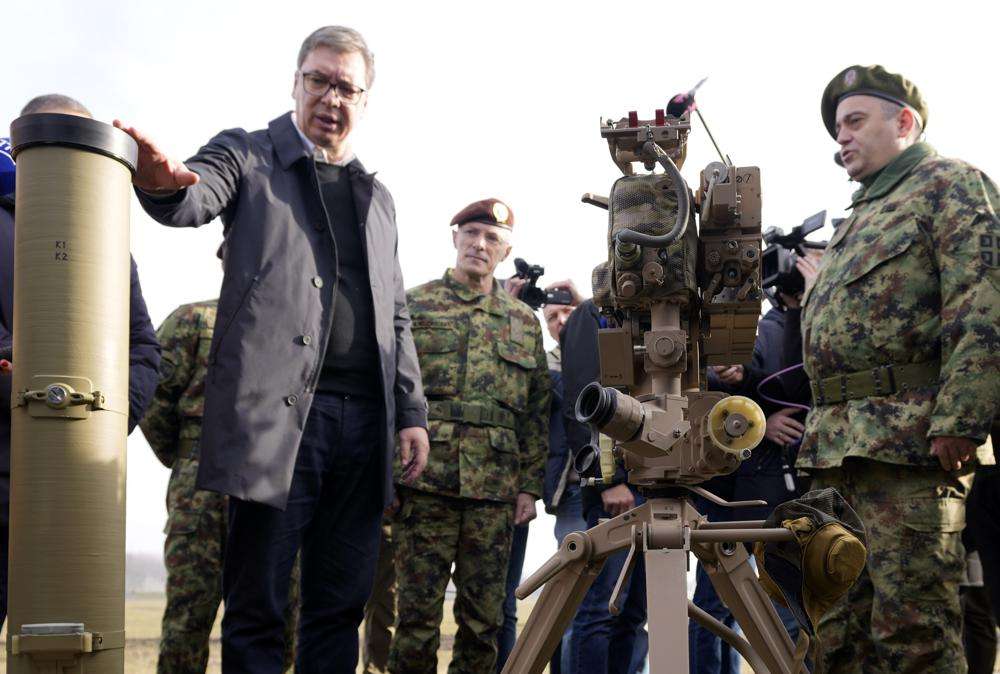 Serbia lavdërohet me armë të reja të blera nga Rusia