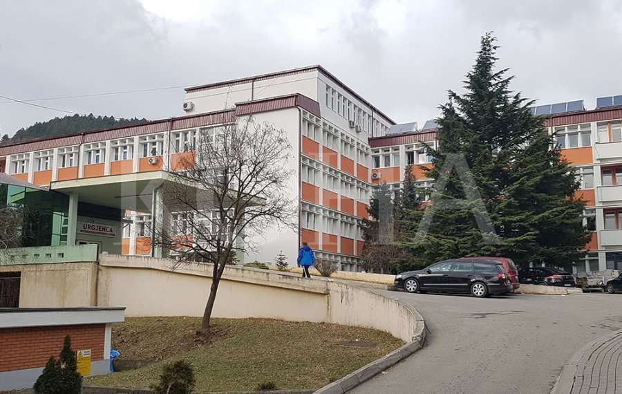 Në Spitalin e Pejës po trajtohen vetëm dy pacientë me COVID-19