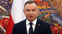 Presidenti polak tregon si u mashtrua nga komedianët që u paraqitën si Macroni