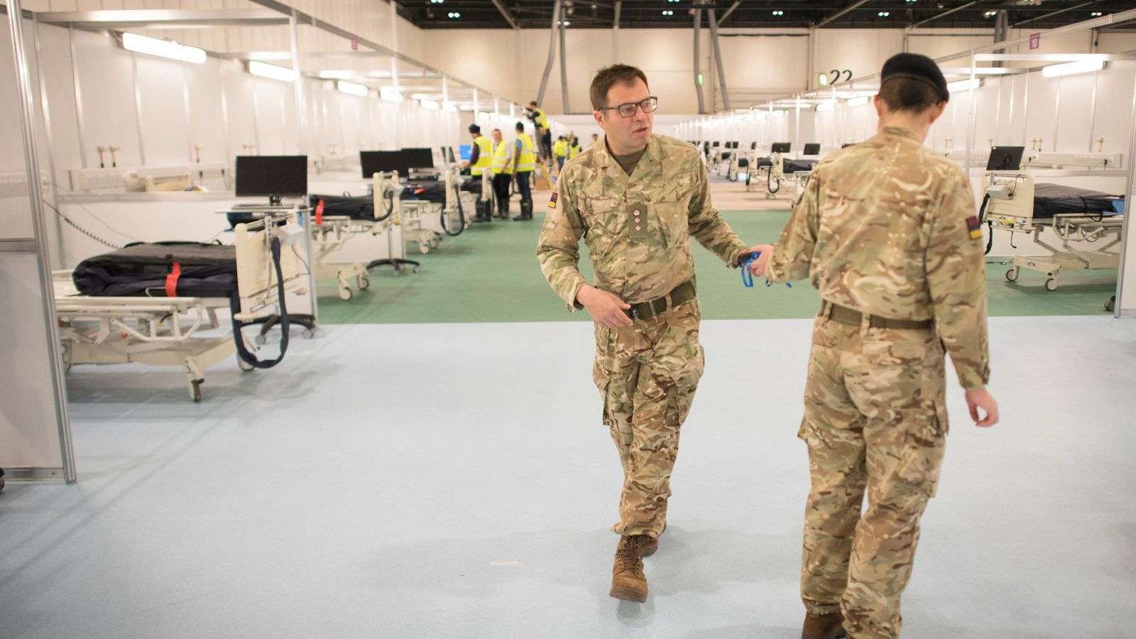 Britania angazhon ushtrinë për t’i ndihmuar spitalet për shkak të COVID-19