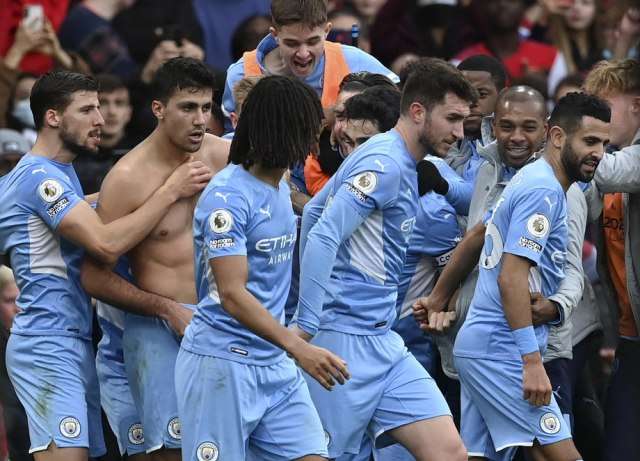 Manchester City, klubi që ka shpenzuar më së shumti për transferime dekadën e fundit