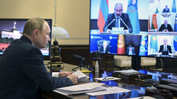 Putini akuzon “të huajt për kryengritjen terroriste” në Kazakistan