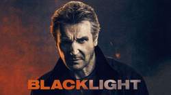 “Blacklight” e rikthen në ekran të madh yllin e filmave aksion Liam Neeson