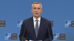 Stoltenberg i bën thirrje Rusisë të ndalojë përgatitjet për luftë  