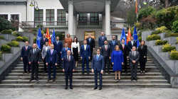 Gjysma e kabinetit qeveritar të Maqedonisë së Veriut me shqiptarë