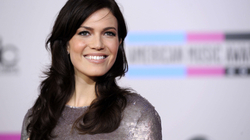 Mandy Moore paralajmëron muzikë të re