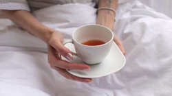 Si ta përgatisni çajin e livandës për gjumë të qetë