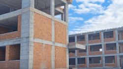 Shkaku i pronës ndalohen punimet për ndërtimin e gjimnazit në Ferizaj