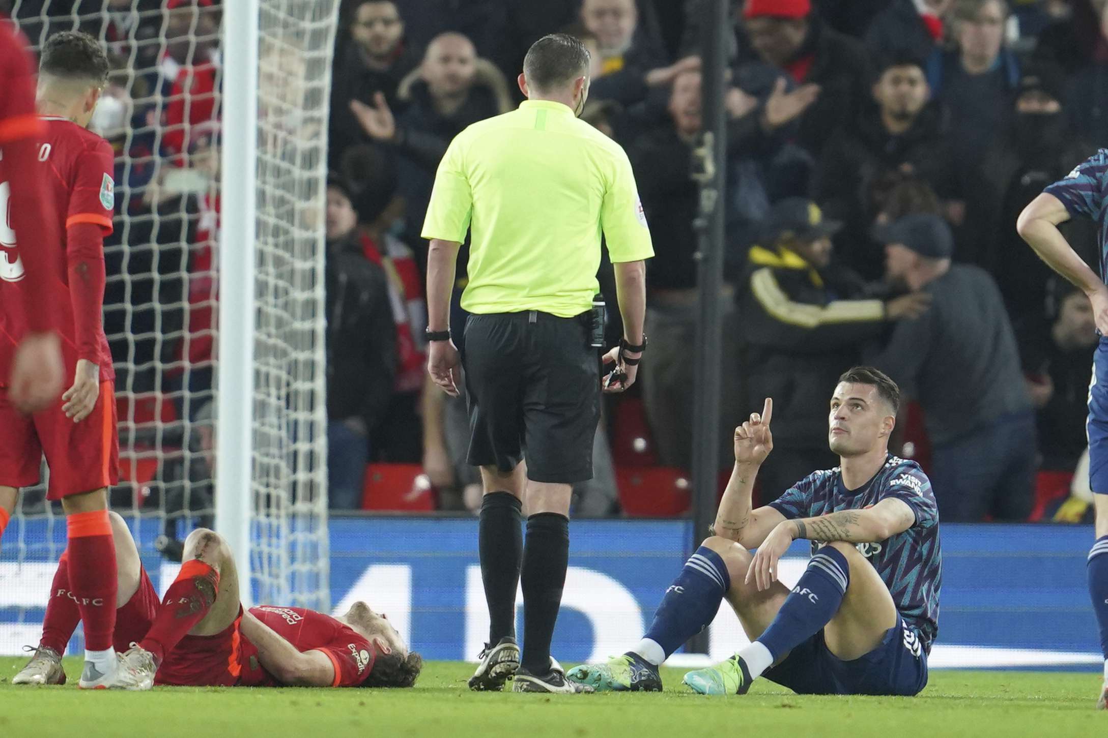 Xhaka nuk do ta ndryshojë stilin e lojës pavarësisht kartonëve të kuq