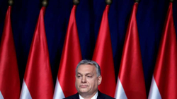 Kryeministri hungarez e kthen në mjet politik krizën e emigrantëve